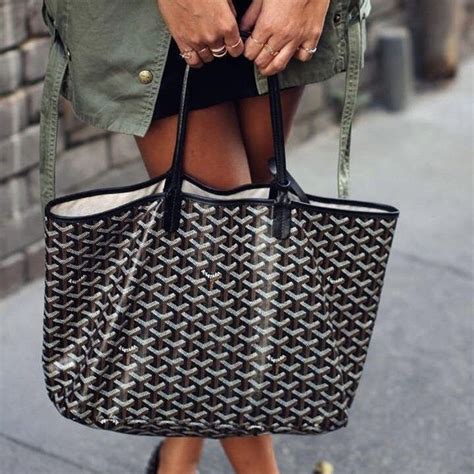 goyard tote designs